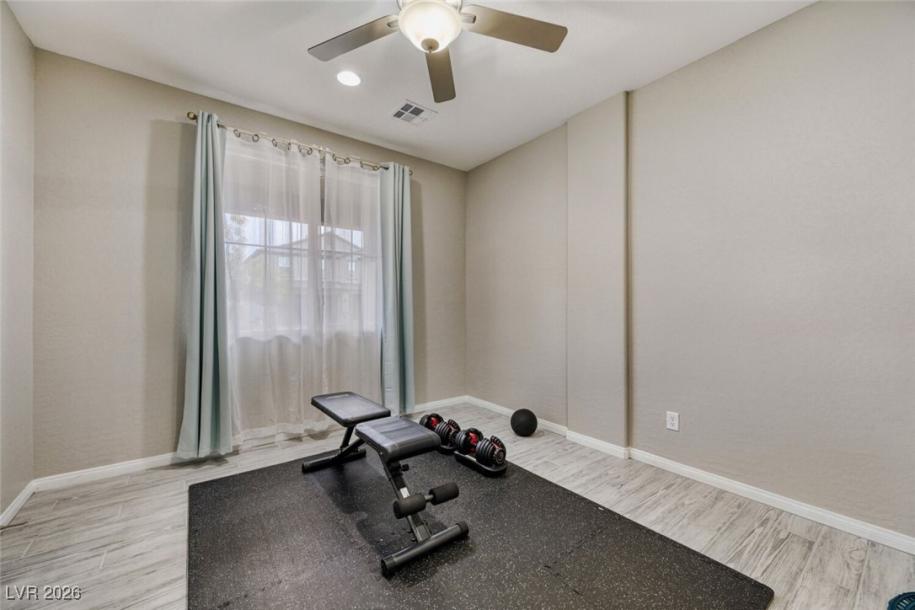 70 Pikiariki Ct, Las Vegas, NV 89183-6