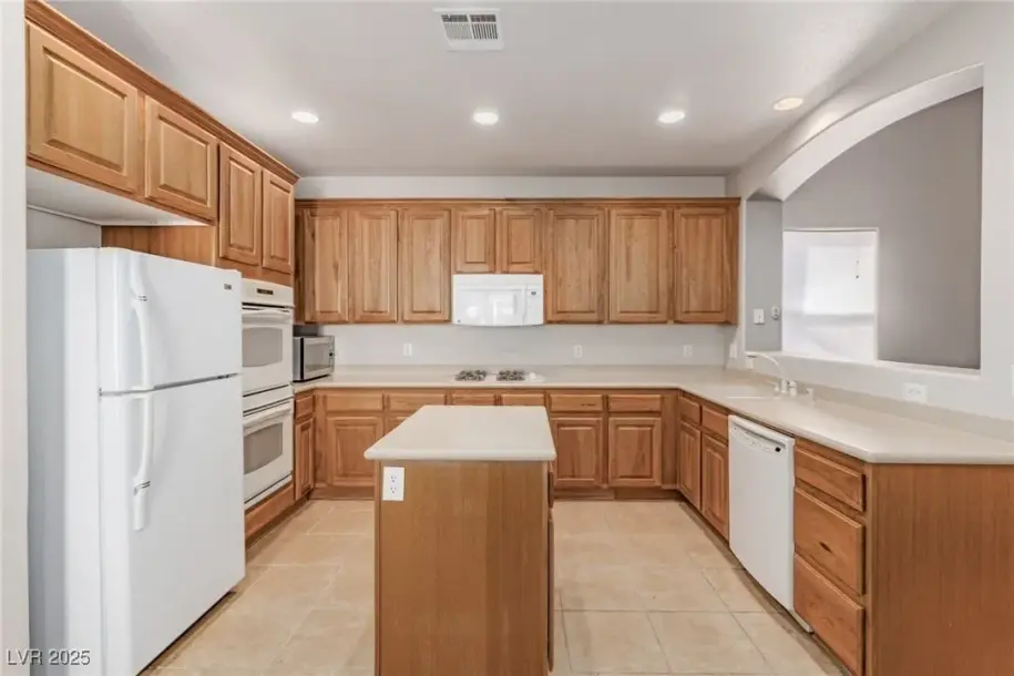 8692 Blakely Ct, Las Vegas, NV 89148-4