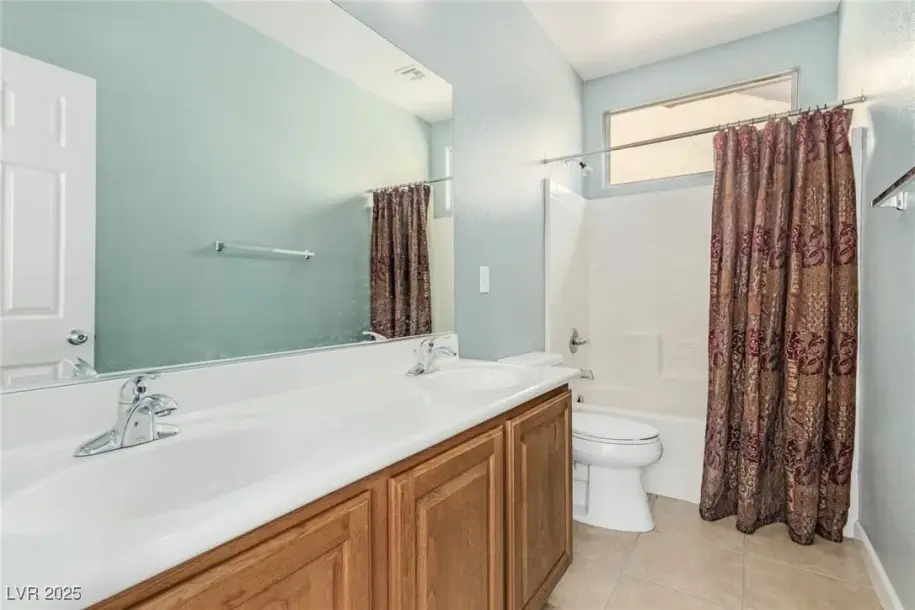 8692 Blakely Ct, Las Vegas, NV 89148-6