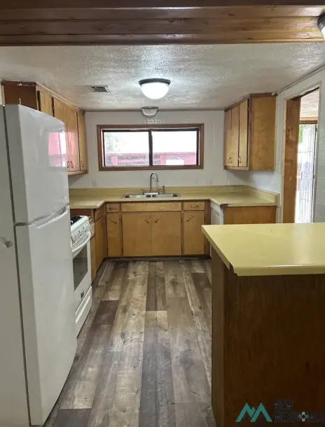 410 N 9th St, Las Vegas, NV 89101-10