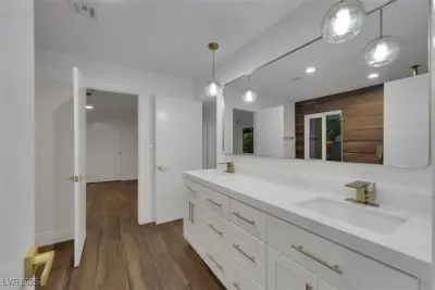 1900 S 15th St, Las Vegas, NV 89104