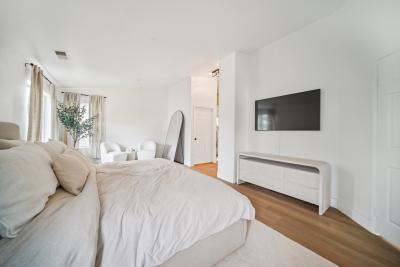 13042 Mesa Verde Way, Sylmar, CA 91342