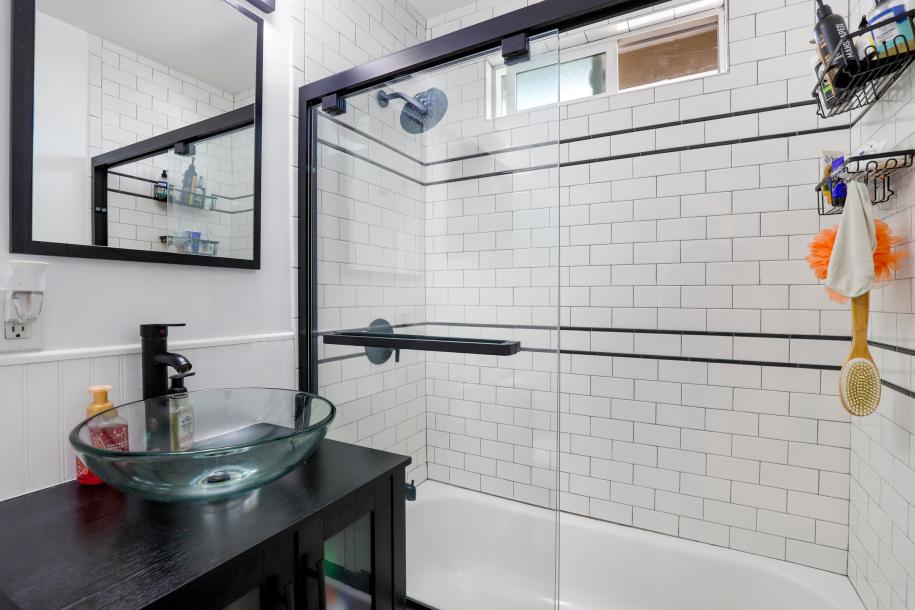 13345 Calcutta, Sylmar, CA 91342-10